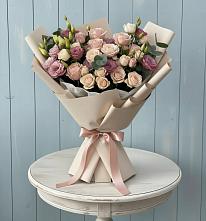 Букет цветов из:  Розы и Лизиантусы в Денежниково