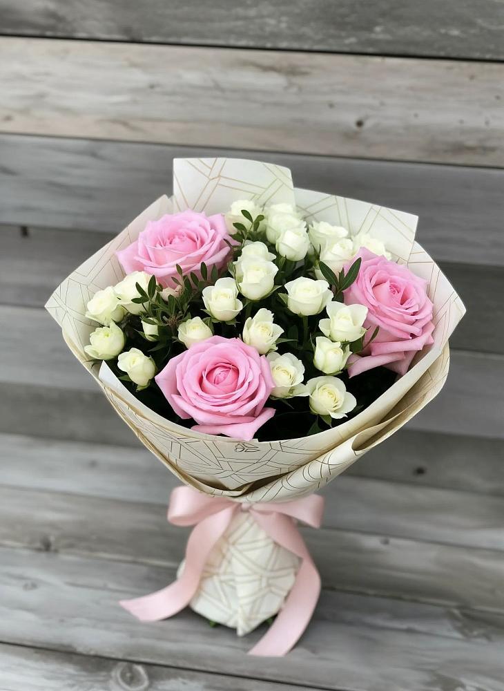 Букет цветов из: Розы в Денежниково
