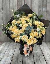 Букет цветов из:  Розы и Лизиантусы в Денежниково