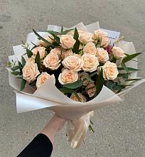 Букет Кремовые розы Латте в Денежниково