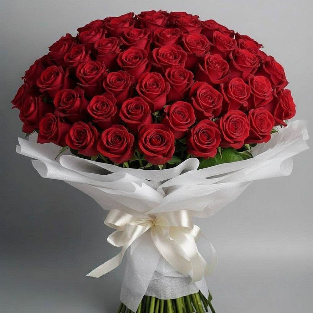 Букет 101 Красная роза Блэк Мэджик в Денежниково