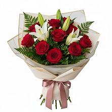 Букет цветов из:  Лилии и Розы в Денежниково