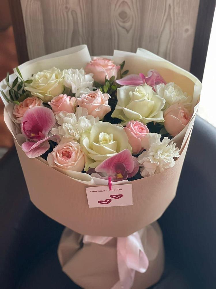 Букет цветов из: Орхидеи, Розы и Гвоздики в Денежниково