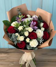Букет цветов из:  Розы и Альстромерии в Денежниково