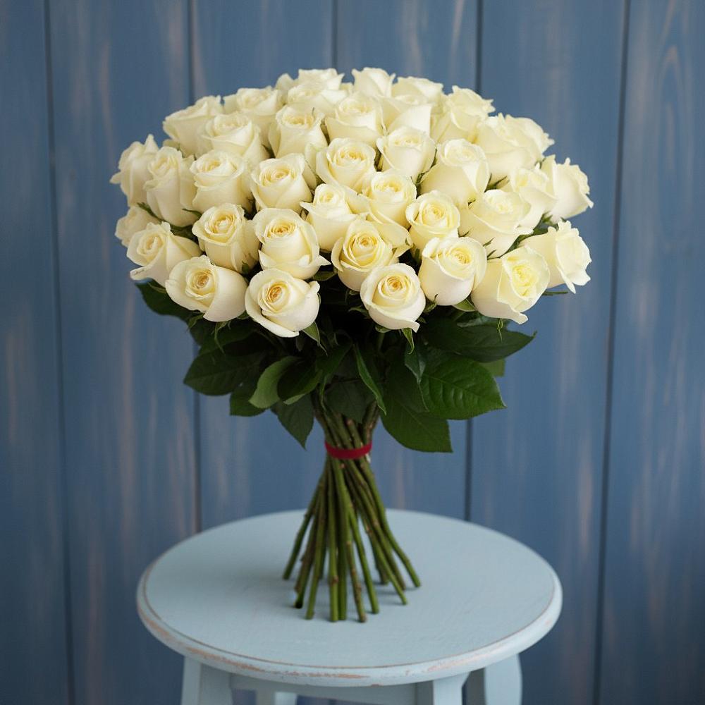 Букет 51 Белая роза Эдлесс Лав в Денежниково