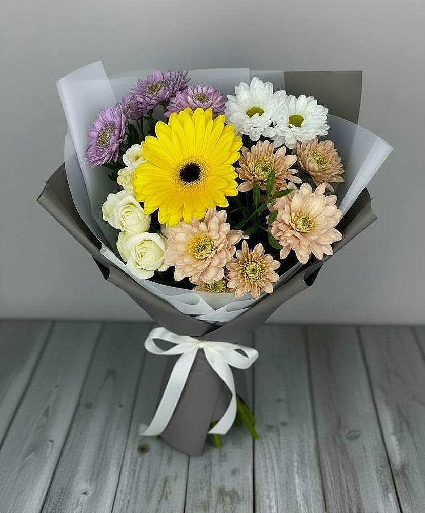 Букет цветов из: Розы, Герберы и Хризантемы в Денежниково