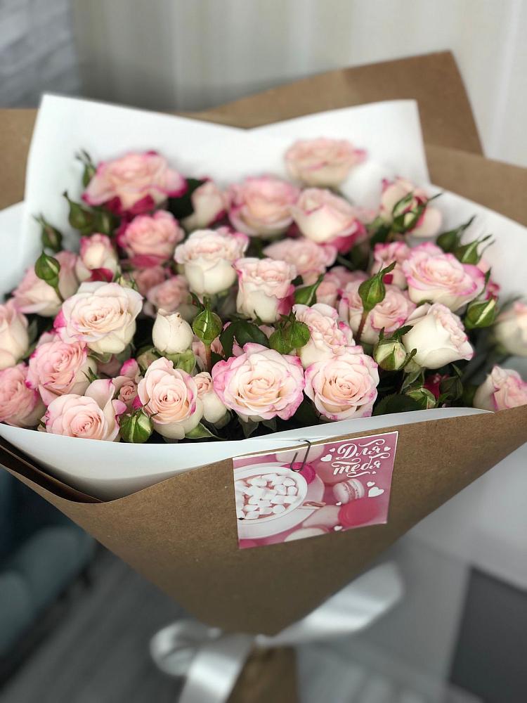 Букет цветов из: Розы в Денежниково