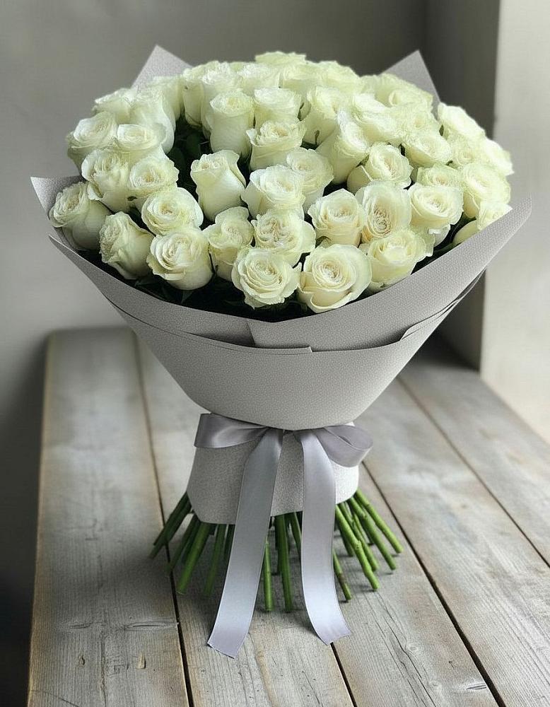 Букет 35 Белых роз в Денежниково