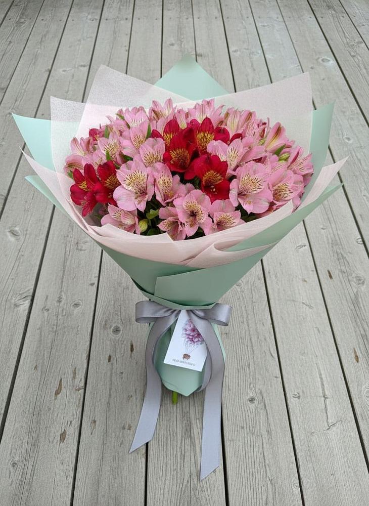 Букет цветов из: Альстромерии в Денежниково