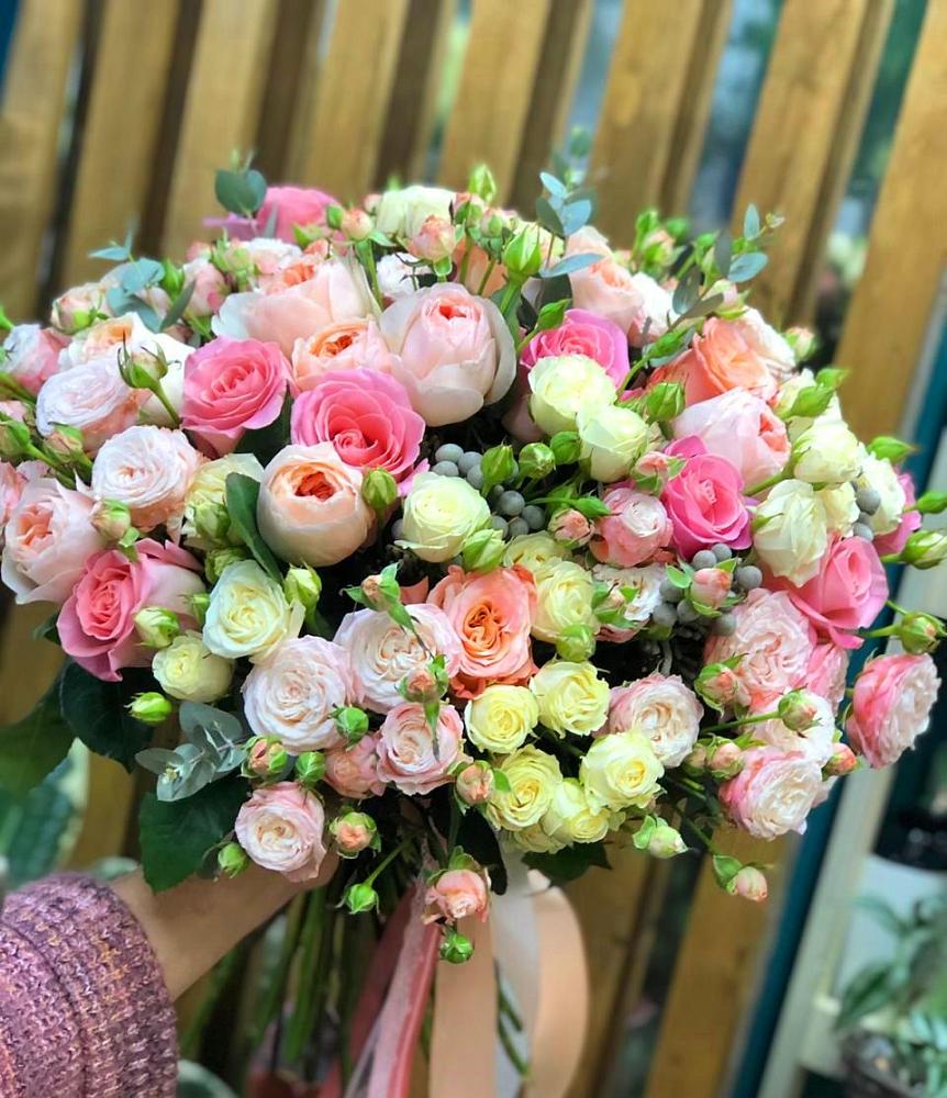 Букет цветов из: Розы в Денежниково